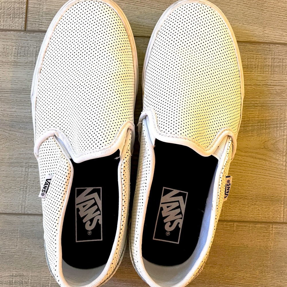 White slip on Vans size 7